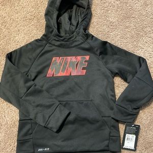 NWT NIKE Hoodie Size 7
